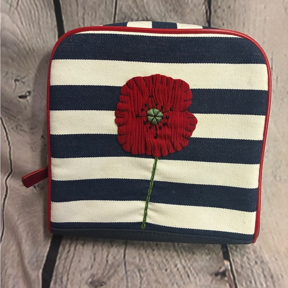 Bath and Body Works Flower Strips Cosmetics Case Red White Blue Women’s Mini Bag